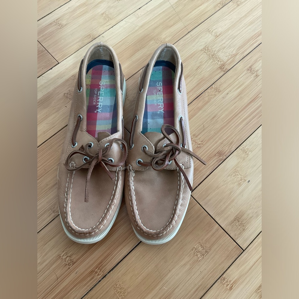 Sperry Topsider leather boat shoes size 7